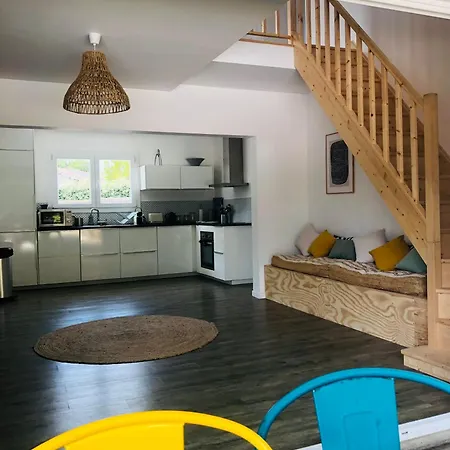 Σπίτι διακοπών Family With Pool - 5 Bedrooms